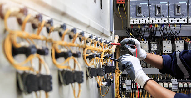 Professional Electrician technician working in Lake Linden, MI